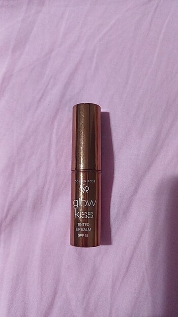 Golden rose glow kiss