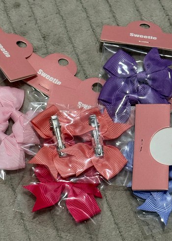 Renkli Fiyonk Detaylı Çocuk Toka Seti - Görsel 4