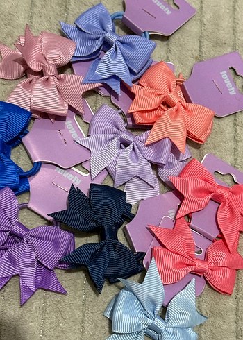 Renkli Fiyonk Detaylı Çocuk Toka Seti - Görsel 3