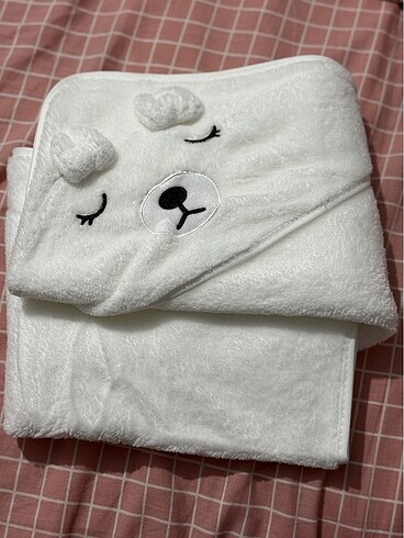 Bebek şapkalı banyo havlusu bornoz