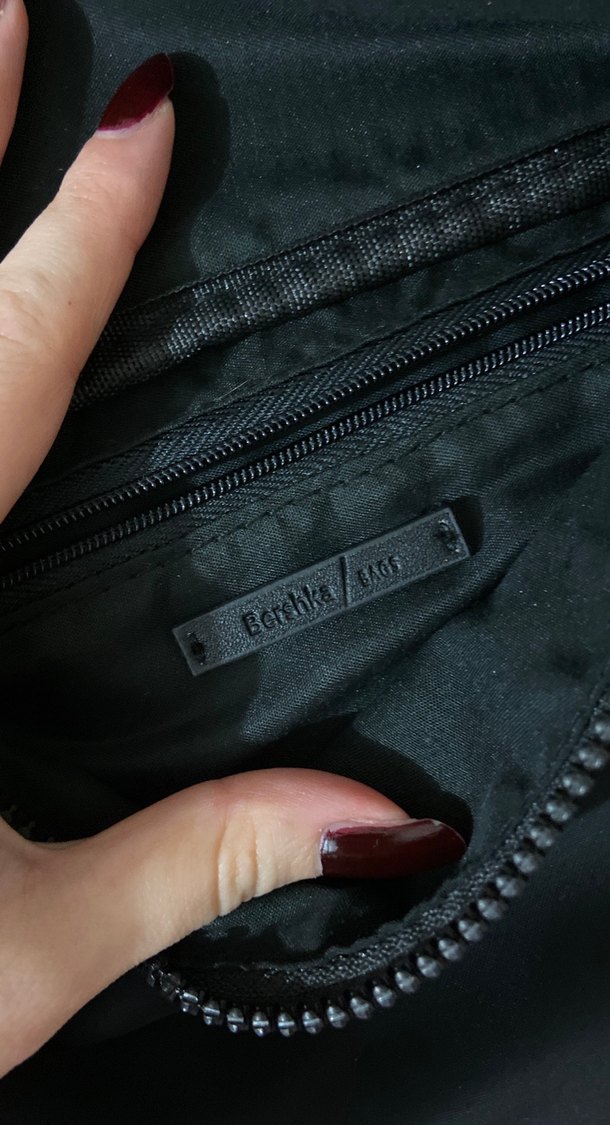 Bershka Siyah Bantlı Kadın Bel Çantası - Görsel 3