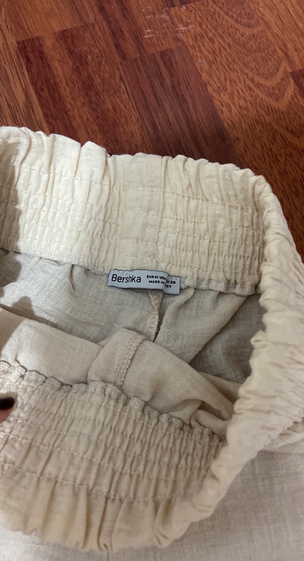 Bershka Kadın Beyaz Keten Mini Şort - Görsel 3