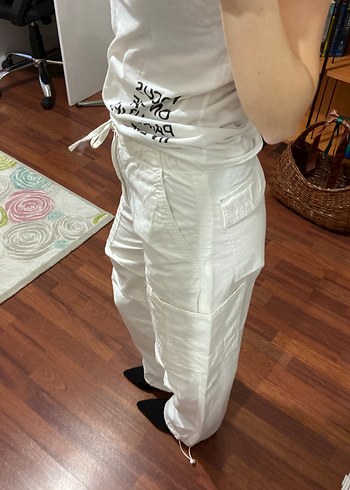 pull and bear beyaz kargo pantolon - Görsel 4