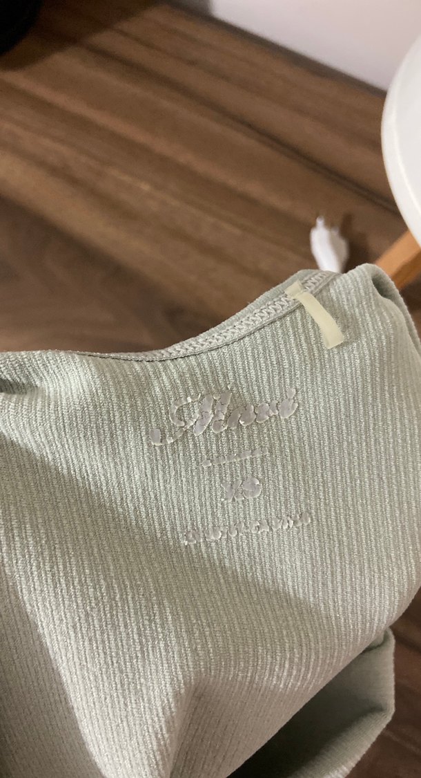 V Yaka Kolsuz Bej Basic Atlet - Görsel 3