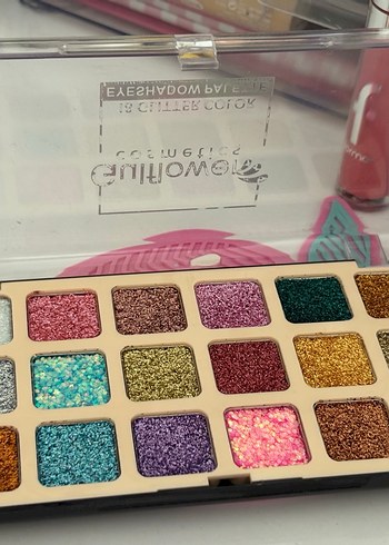 Parlak Çok Renkli Far Paleti - Görsel 2