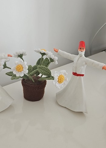 Beden Beyaz Renkli Semazen Figürü