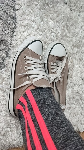 Converse Converse ayakkabı yeni bi defa giyildi