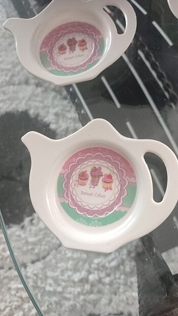  Beden beyaz Renk Capkek desenli çaydanlık modelli çay tabaği