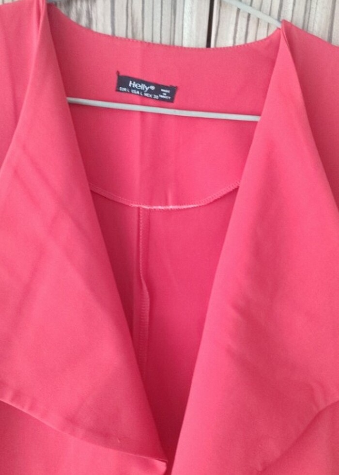 Kırmızı uzun abiye yelek likralı yumuşak saran bi kumaşı var - Görsel 4