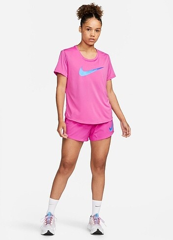 l Beden Nike One Dri-fit Swoosh Logo T-Shirt 