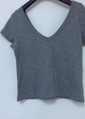 m Beden Gri V Yaka Kısa Kollu Kadın Crop Top