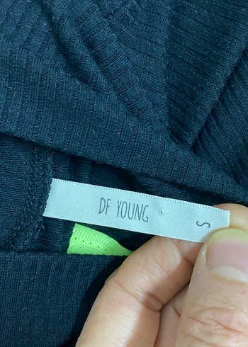 Kız Çocuk Siyah Fermuarlı Polo Tişört - Görsel 4