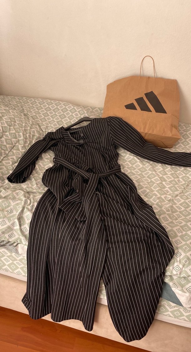 Çizgili Siyah  Tulum - Görsel 5