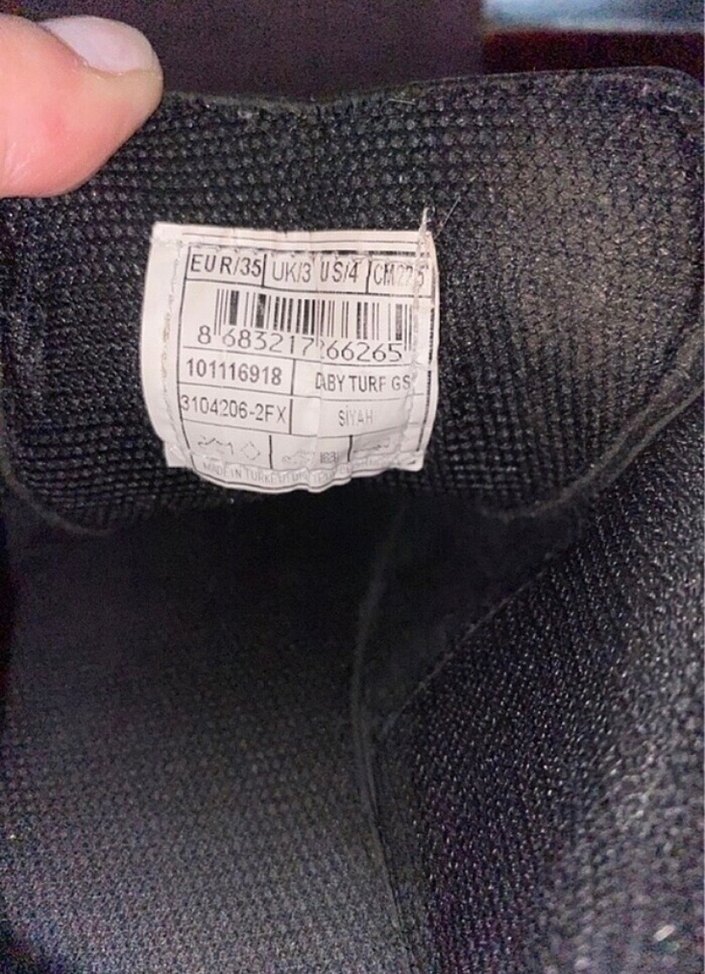 Galatasaray  SK lisanslı Kinetix halı saha  Ayak  çok iyi - Görsel 4