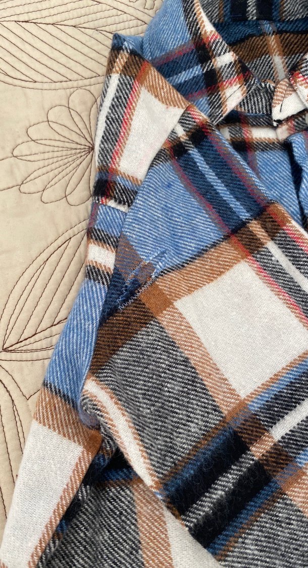 Düğmeli erkek çocuğu 3 4 yaş oduncu  Gömlek el dikimi - Görsel 5