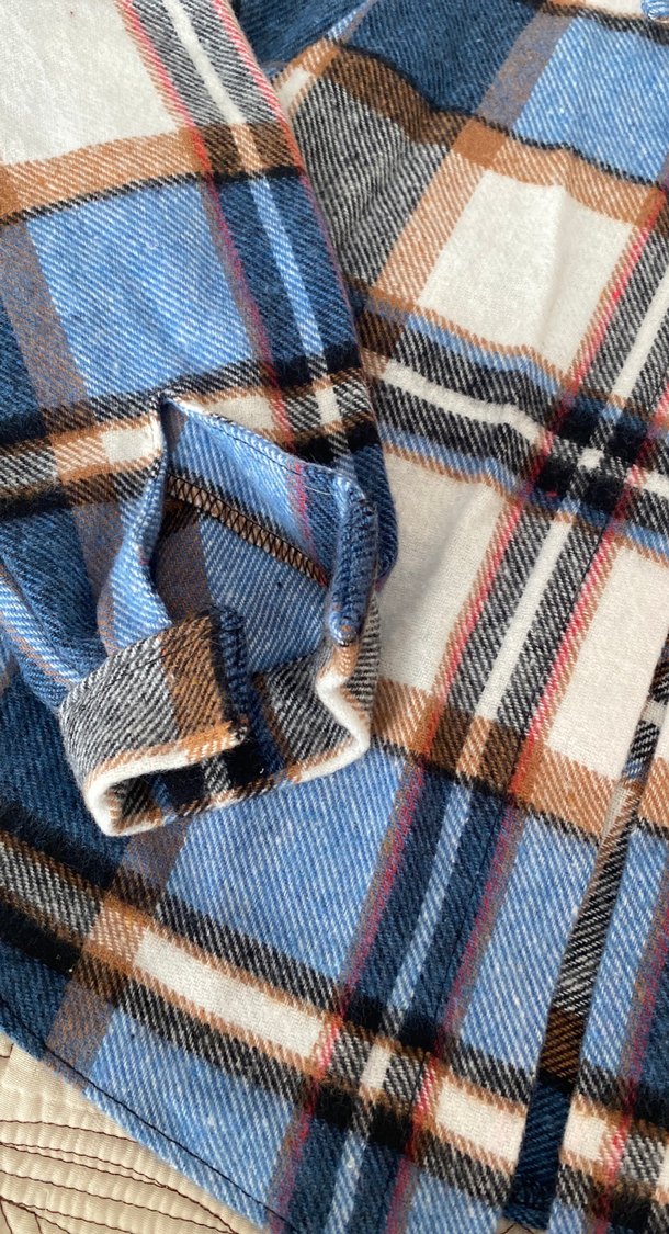 Düğmeli erkek çocuğu 3 4 yaş oduncu  Gömlek el dikimi - Görsel 3