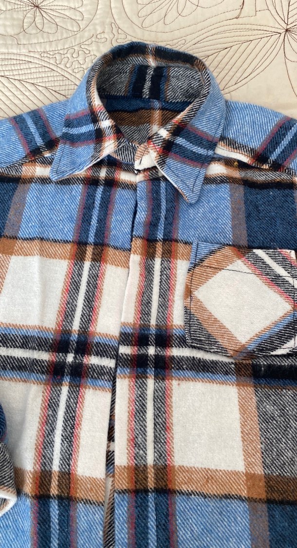 Düğmeli erkek çocuğu 3 4 yaş oduncu  Gömlek el dikimi - Görsel 2