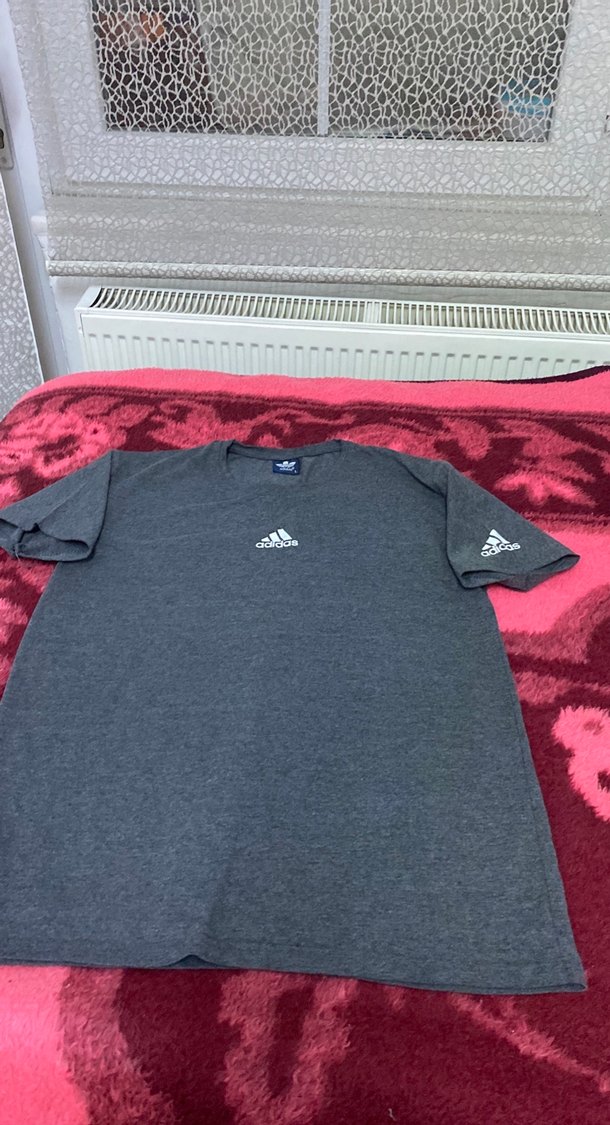 Gri Adidas Erkek Tişört, Kısa Kollu, Rahat Kesim L beden - Görsel 4
