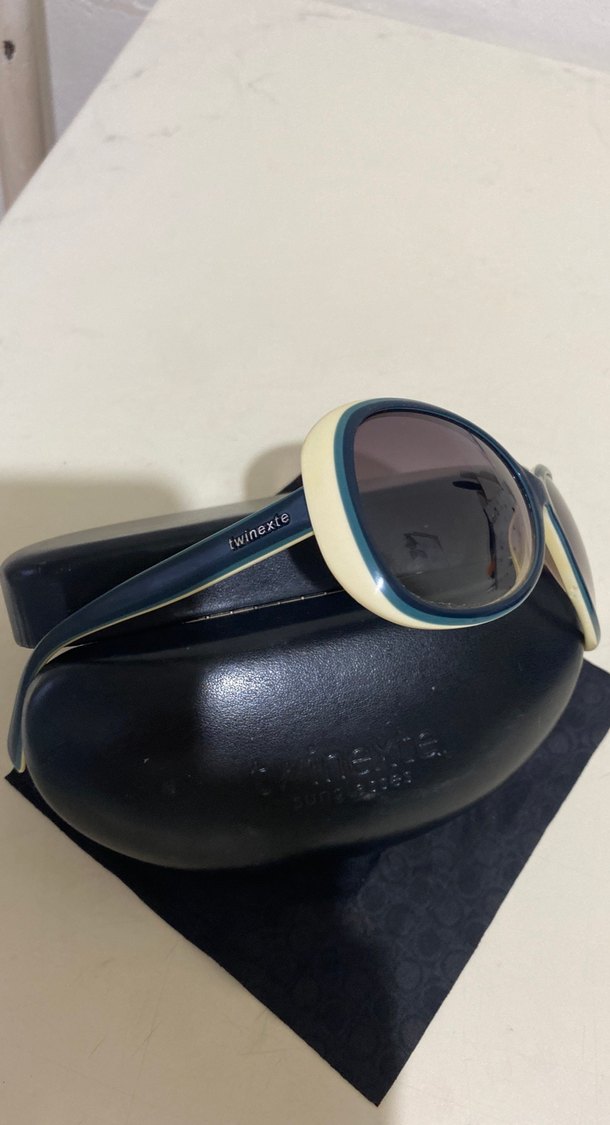 Yeşil  Minimalist Kadın Güneş Gözlüğü twinexte marka - Görsel 2