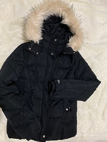 38 Beden siyah Renk Bershka şişme mont siyah M beden