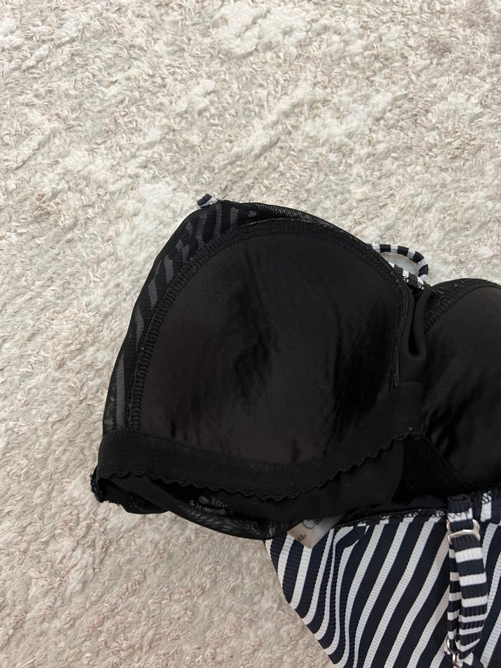 Zebra Desenli Siyah İnce Askılı Mayo - Görsel 2