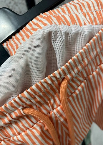 Turuncu Çizgili Erkek Mini Şort - Görsel 5