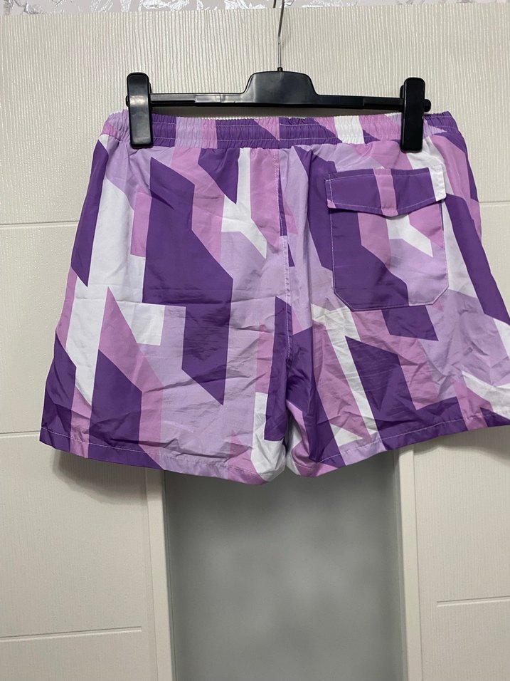 Mor Batik Desenli Kısa Erkek Mayo - Görsel 3