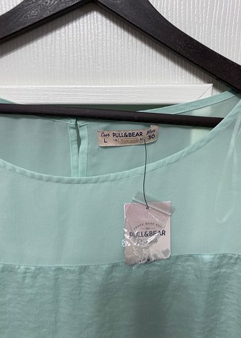 Kadın Yeşil Kısa Kollu Saten Bluz - Görsel 3