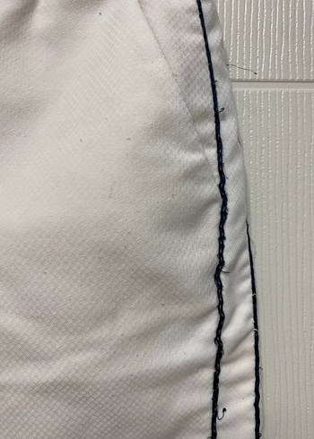 Beyaz Mini Şort - Görsel 3