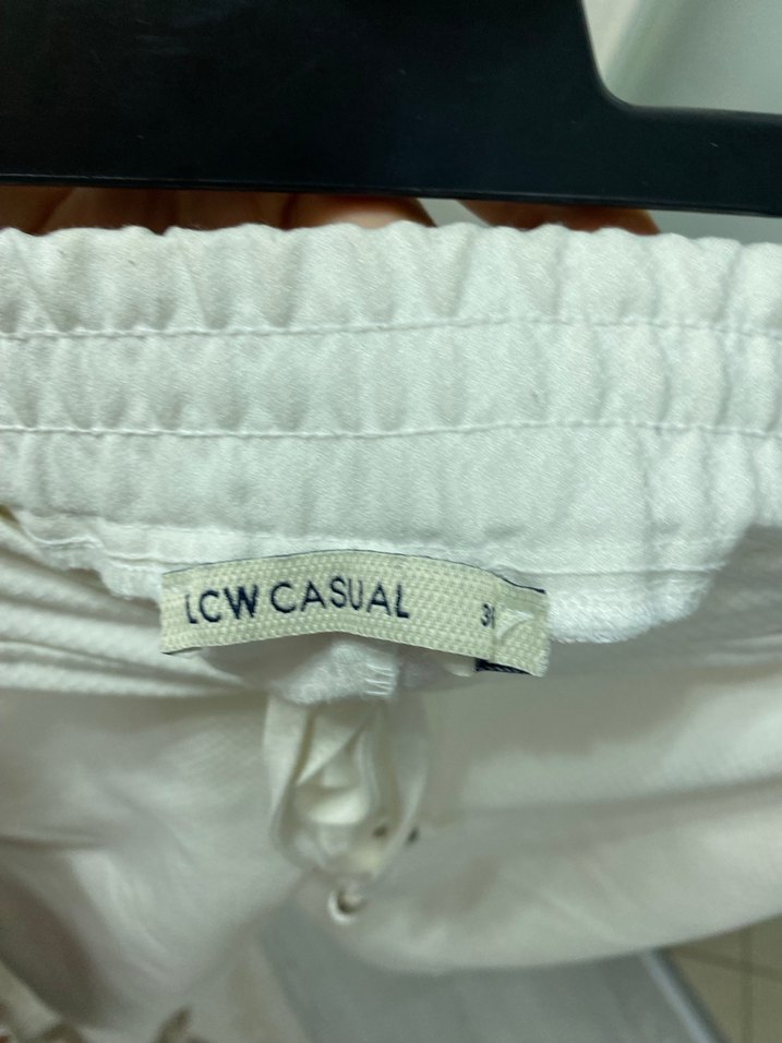 Beyaz Mini Şort - Görsel 5