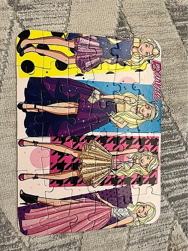 Barbie 36 parça Barbie yapboz puzzle
