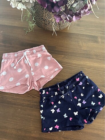 H&M Likralı şortlar