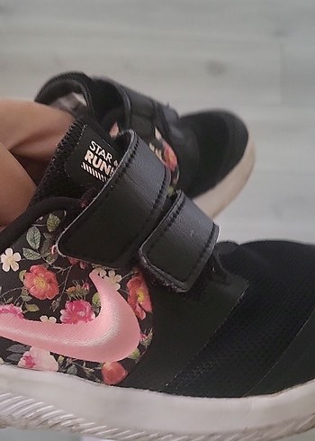 Nike Nike Kız Çocuk Pembe Çiçekli Spor Ayakkabı