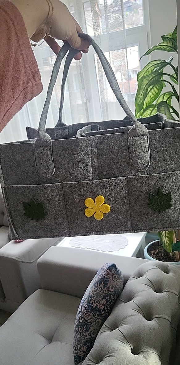 Nakışlı Gri Keçe Bebek Çantası - Görsel 4