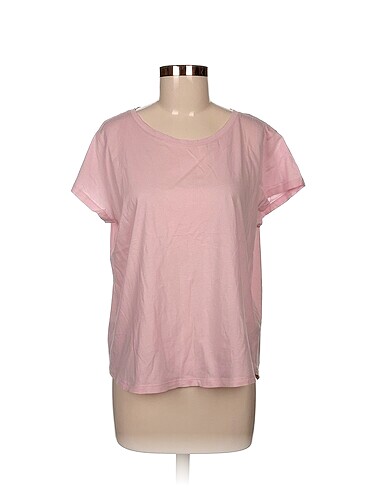 H&M T-shirt %70 İndirimli.
