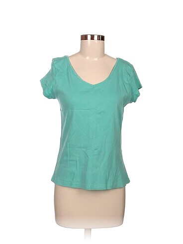 Diğer T-shirt %70 İndirimli.