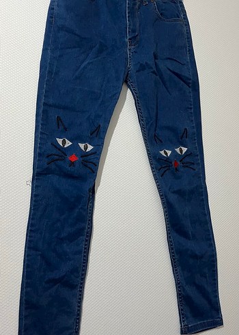 Diğer Kedi İslemeli Koyu Mavi Denim Jean