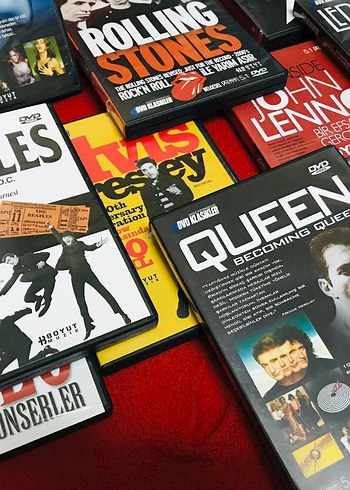 Ünlü Rock ve Pop Kiss Beatles Oueen Rolling Elvis DVD - Görsel 2