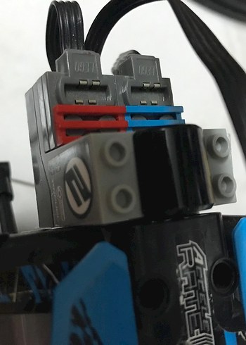 Mavi Lego Technic Paletli Araç 42095 power hub kumanda - Görsel 3