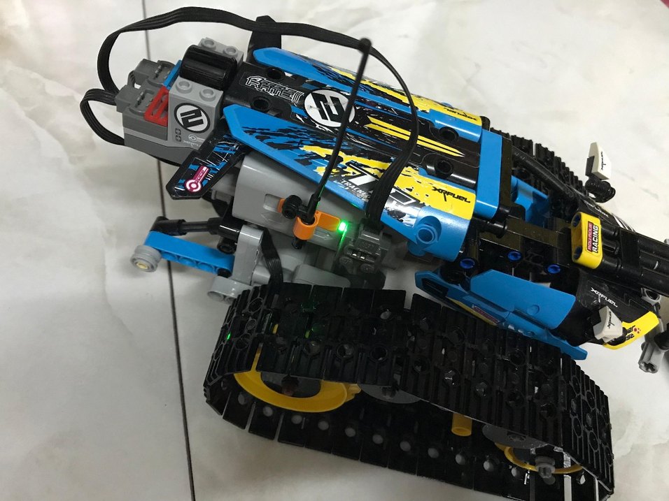 Mavi Lego Technic Paletli Araç 42095 power hub kumanda - Görsel 5