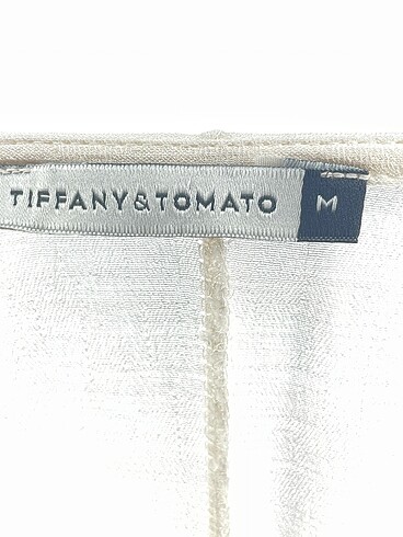 m Beden beyaz Renk Tiffany Tomato Bluz %70 İndirimli.