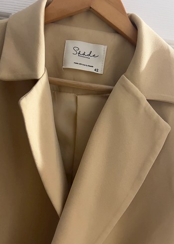 38 Beden Bej Düğmeli Kadın Mini Blazer Ceket