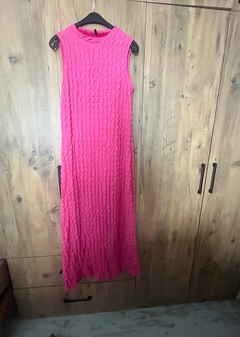 Pembe Triko Uzun Kolsuz Elbise