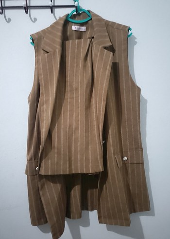 Kahverengi ceket pantolon takım - Görsel 3