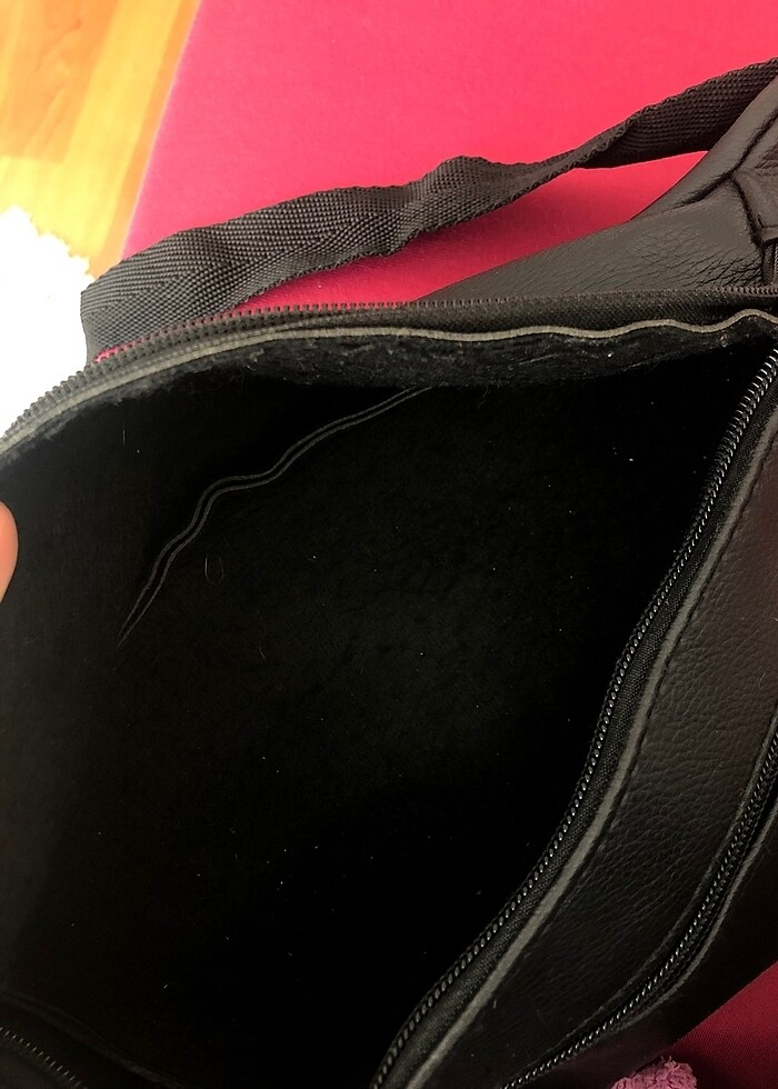 Siyah Deri Bel Çantası - Görsel 2