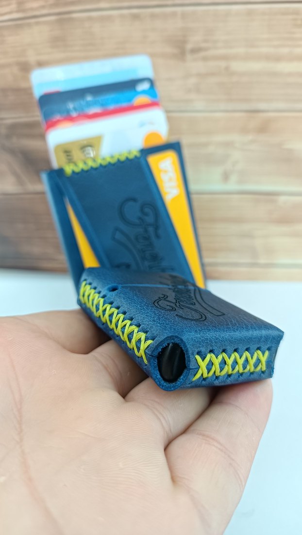 Fenerbahçe_ Hakiki deri mekanizmalı kartlık ve  benzinli çakmak - Görsel 2