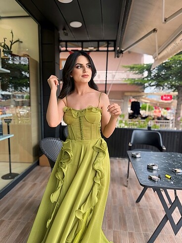 Yeşil elbise