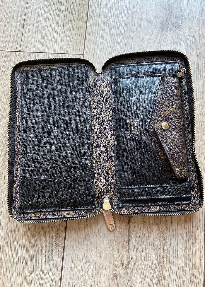 Louis vouttion cüzdan - Görsel 4