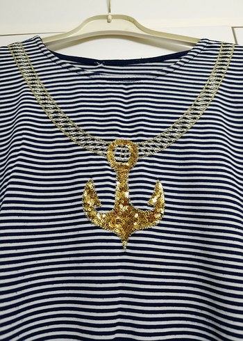 Altın Zincir Detaylı Çizgili Kadın Tişört - Görsel 2