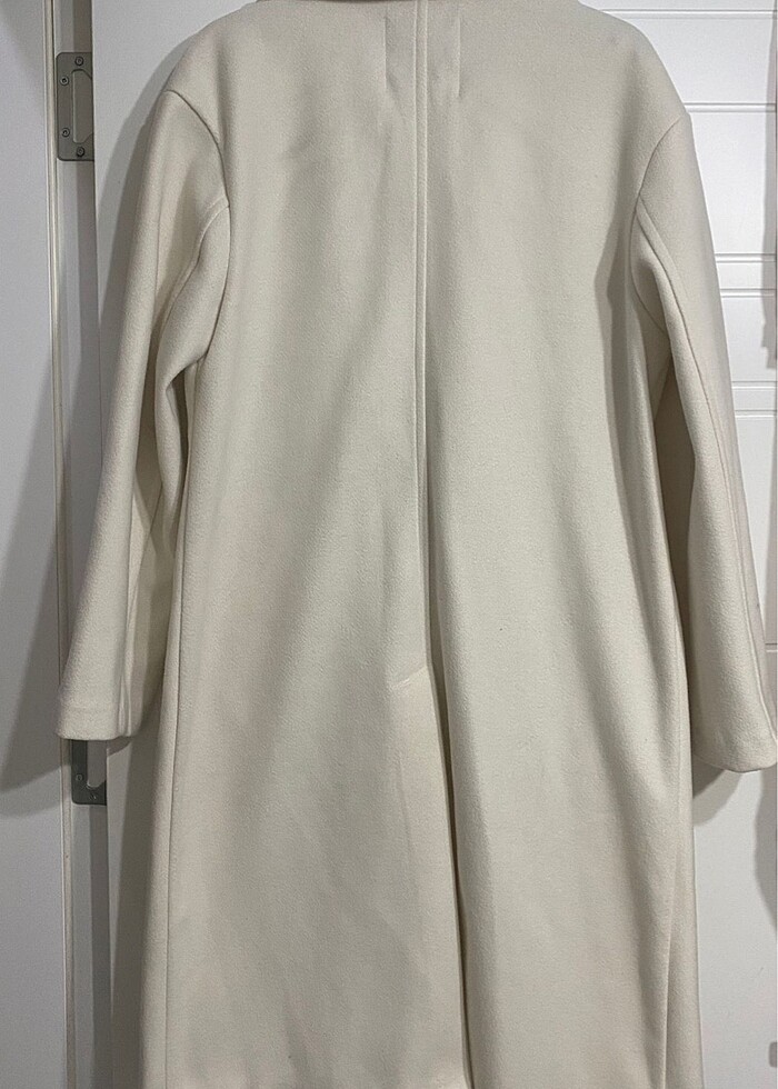 bershka beyaz kaban - Görsel 3